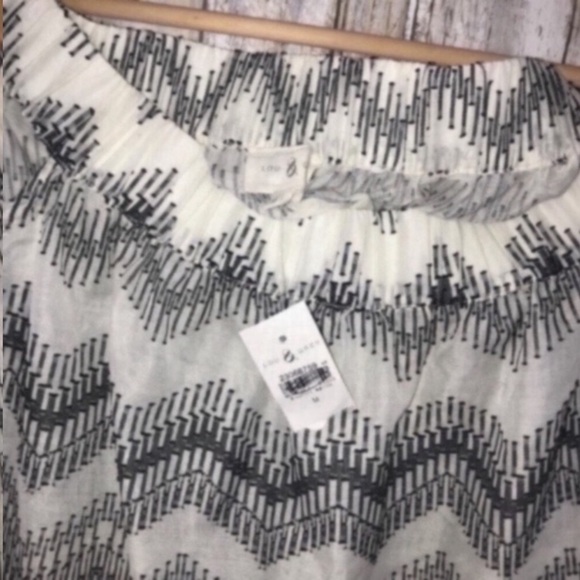 NWT Lou & Gray Zig Zag Off Shoulder Top - Picture 5 of 5